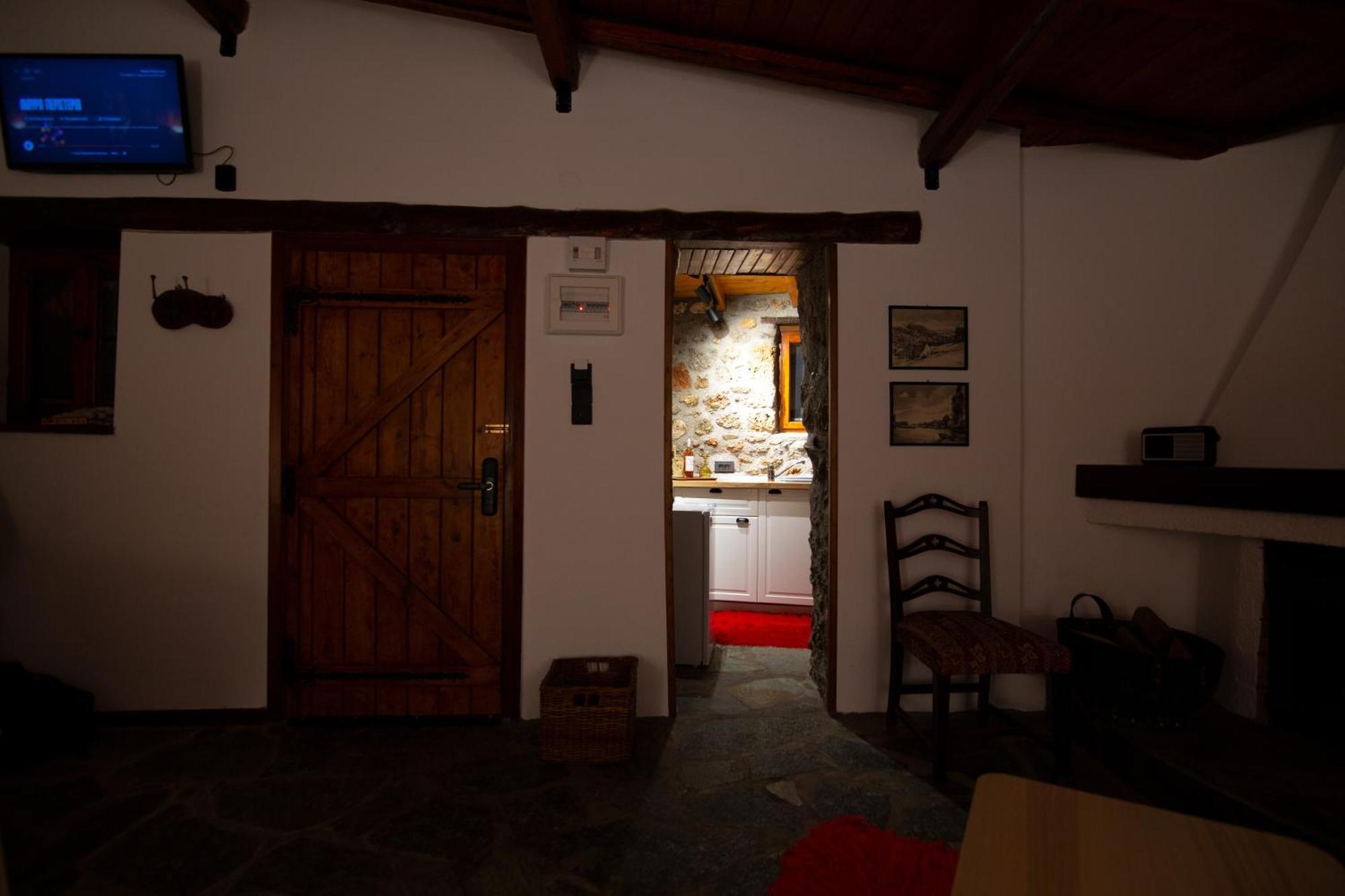 Apartament Fteri Stone House In Platanos, Akrata Zewnętrze zdjęcie